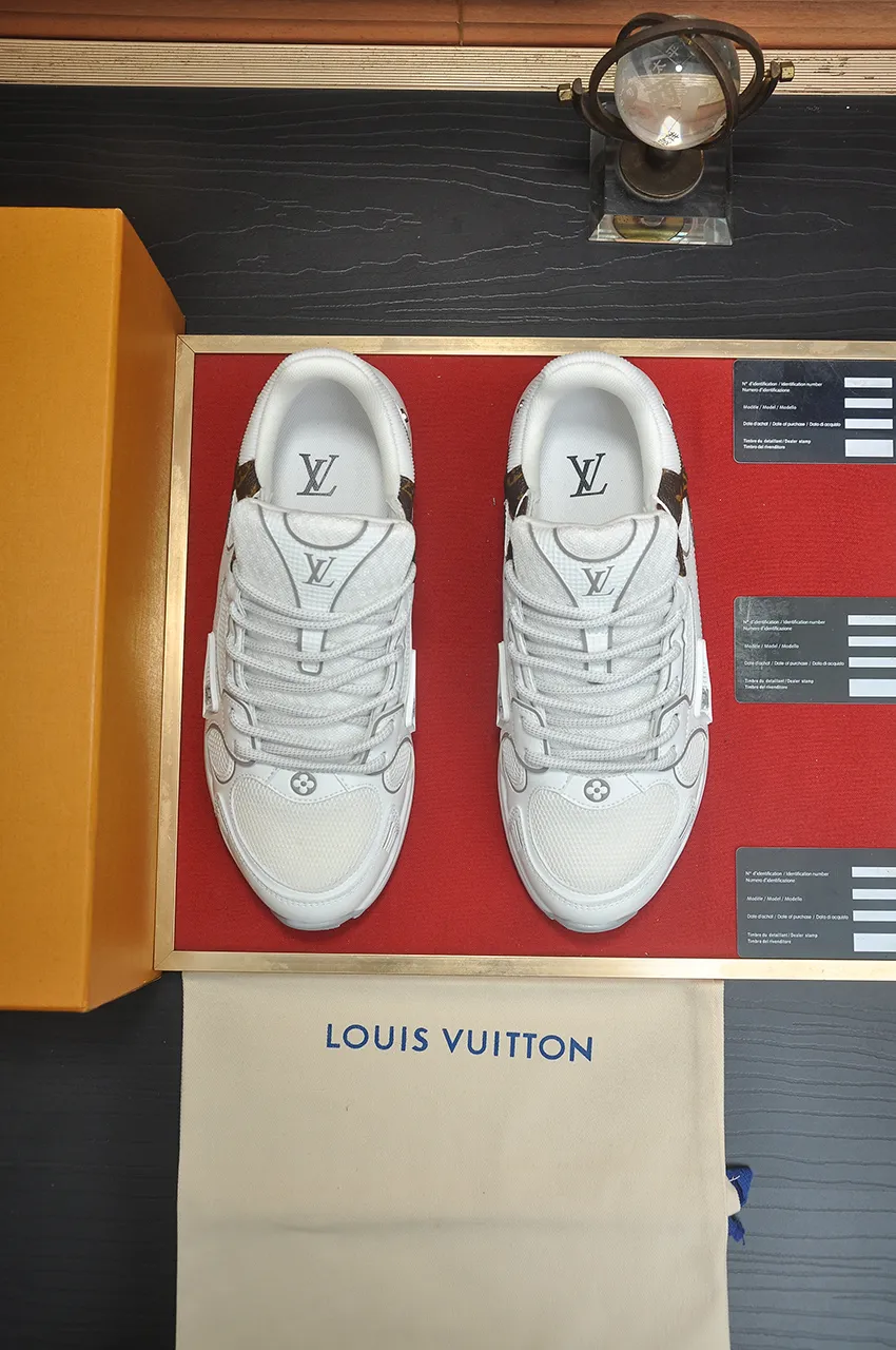 Men's men's shoes 💰640💶[LOUIS VUITTON] (couples 💑 style) new original order 🍀LV Louis Vuitton * - top version of LV classic trendy shoes! Made of imported original fabrics, mesh lining, and original wear-resistant rubber foam outsole! High quality products! Size (Female 35-39) (Male 39-44)
